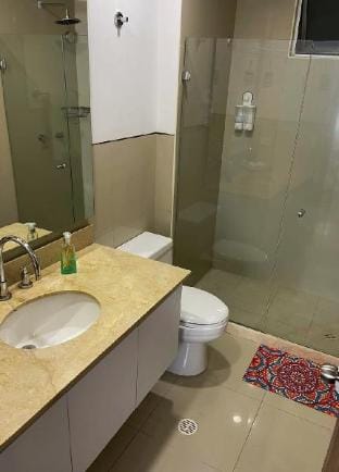 Apartamento ubicadísimo y bien dotado Apartment in Santa Marta