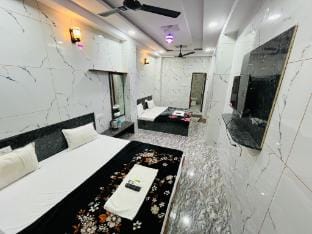 Hotel Banwari Palace  Vacation rental in India