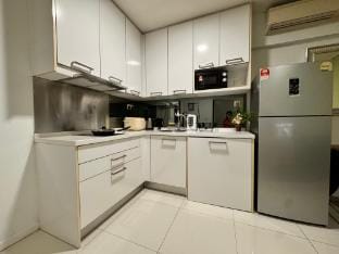 KLCC 3Min 2B1B 1-7Pax Mercu Summer Suite By Horme  Vacation rental in Federal Territory of Kuala Lumpur
