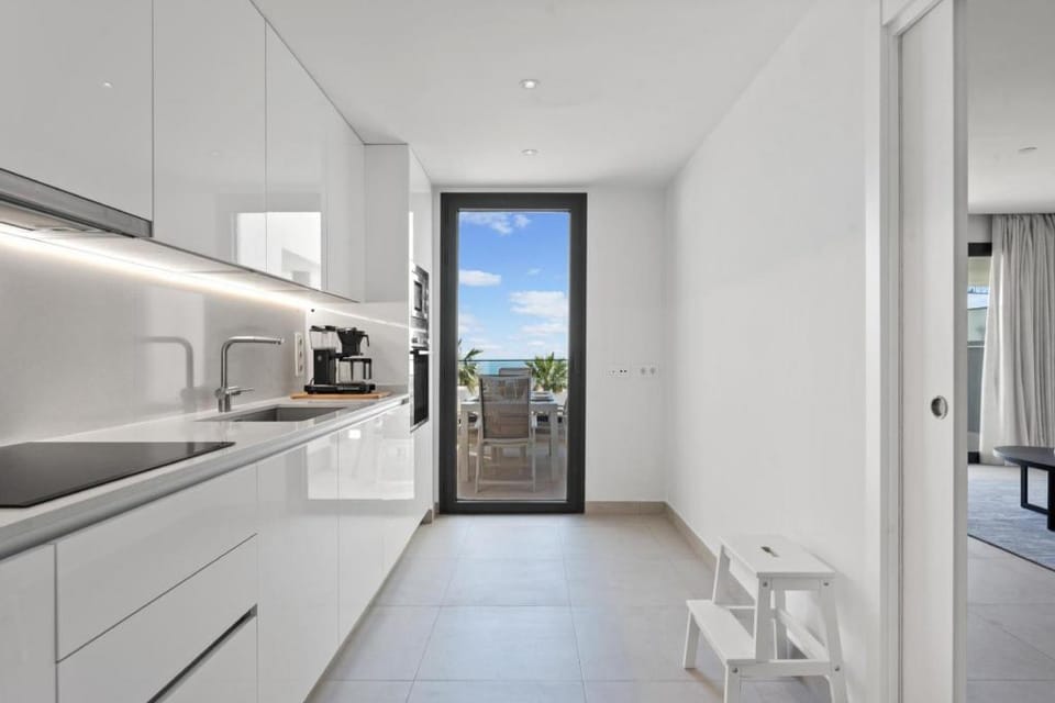 Seaview apartment with heated pool Ref M21 Apartment in Estepona