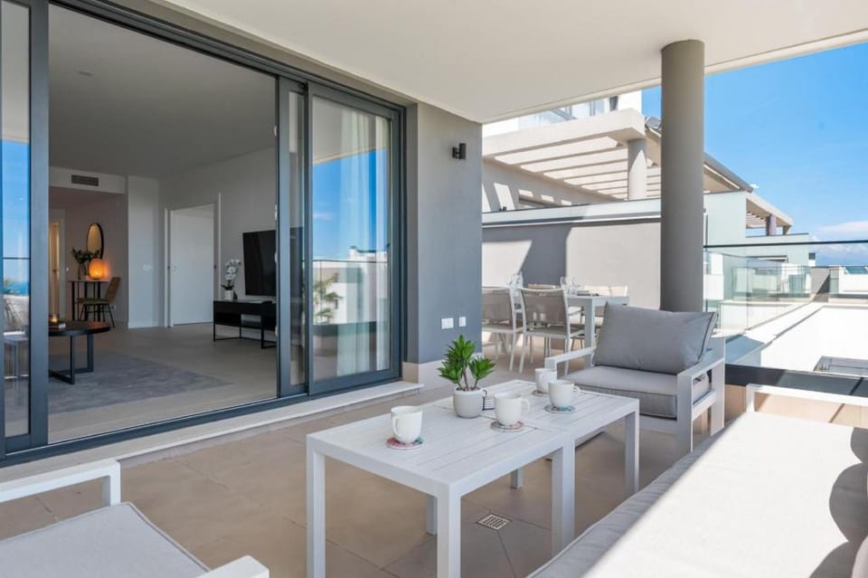Seaview apartment with heated pool Ref M21 Apartment in Estepona