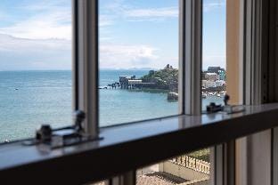 Nash House - North Beach views with Parking Country House in Wales