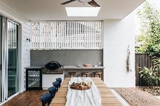 Rubus Green, Berry - by Linnaeus Collection Vacation rental in Berry
