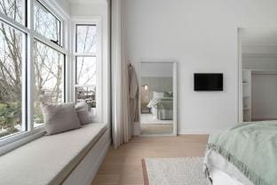 Rubus Green, Berry - by Linnaeus Collection Vacation rental in Berry