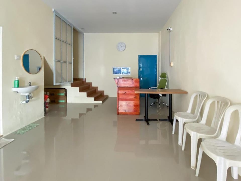 Homestay D3 Mitra RedDoorz Hotel in Riau Islands, Indonesia