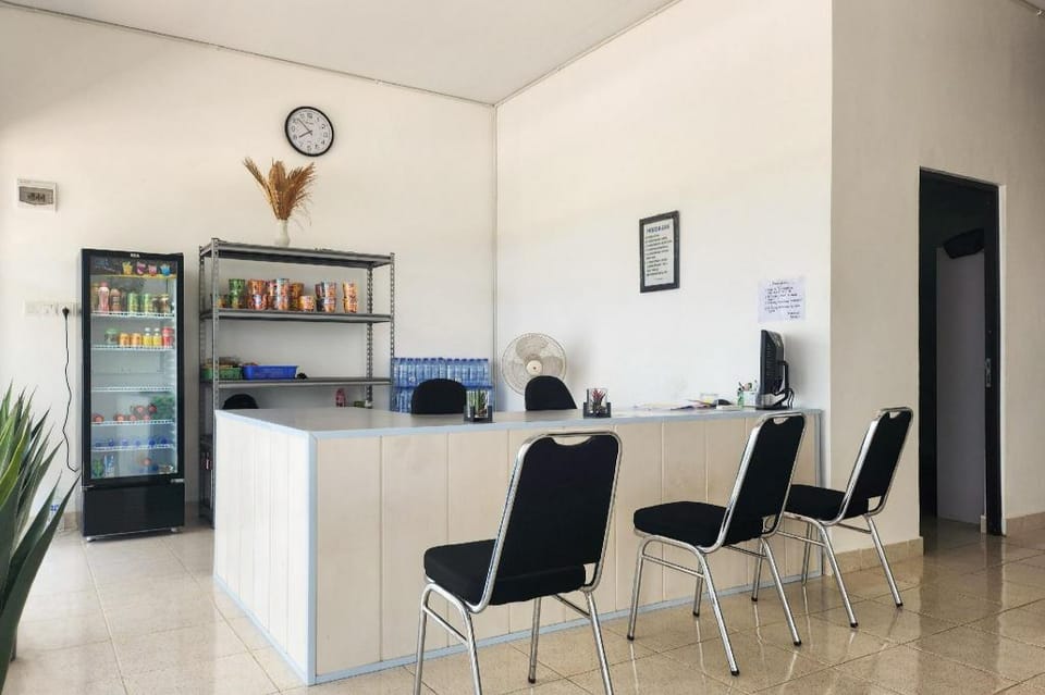 Arsya Homestay Mitra RedDoorz Hotel in Riau Islands, Indonesia