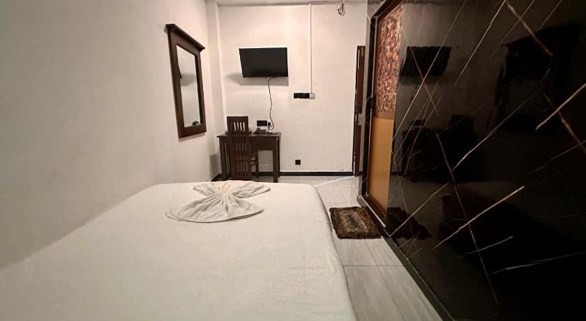 Ez Stay Guesthouse Hotel in Colombo