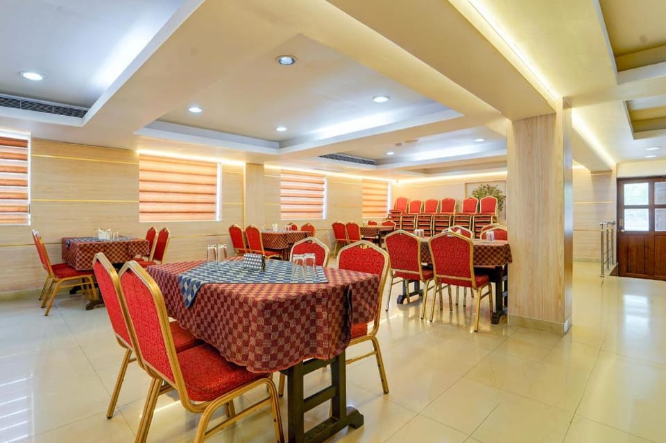 Super Townhouse MG Road Trivandrum formerly Nandanam Park Hotel in Thiruvananthapuram