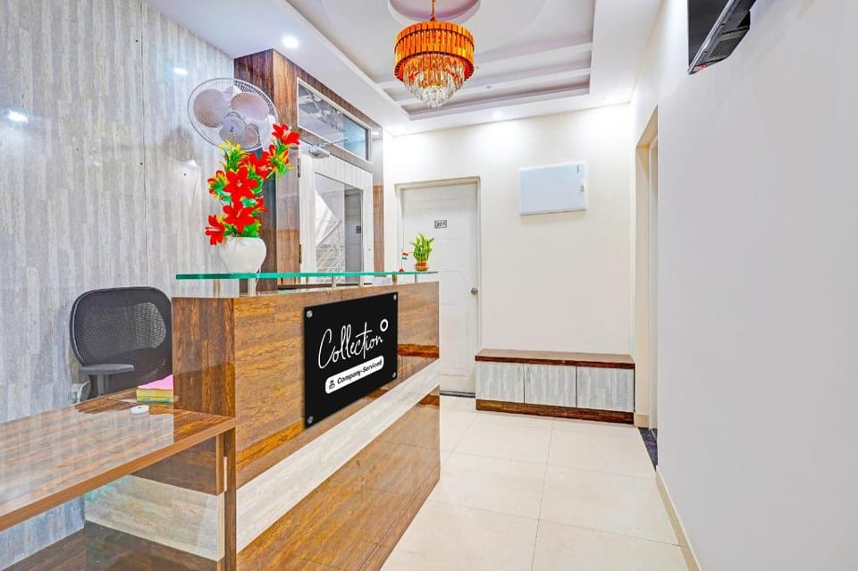 Super Collection O Niladri Road Hotel in Bengaluru