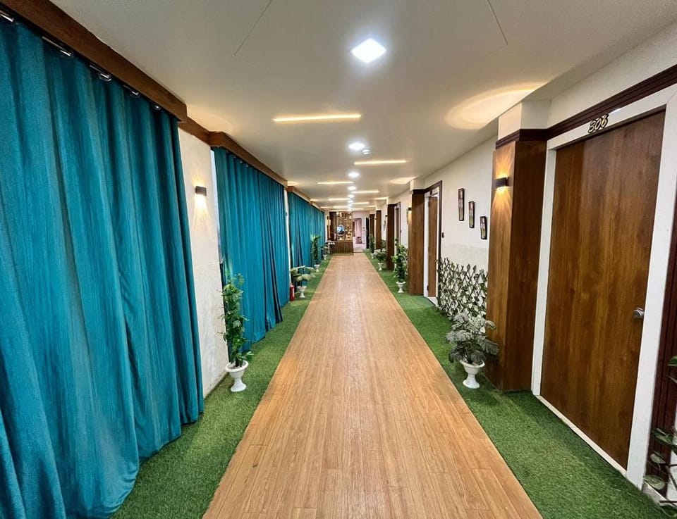 Hotel The Grand Near Maninagar Railway Station Ahmedabad Hotel in Ahmedabad