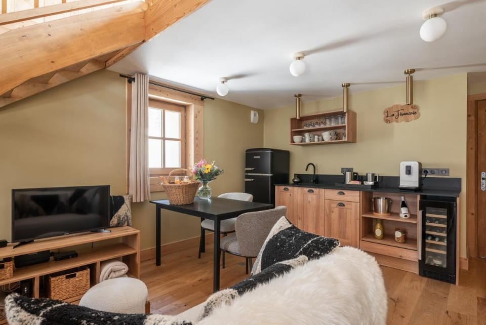 Le Cellier & Spa Chalet in Auvergne-Rhône-Alpes
