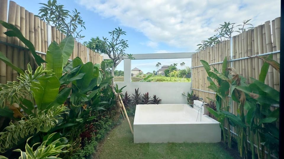 The R Apartments Pererenan Apartment hotel in North Kuta