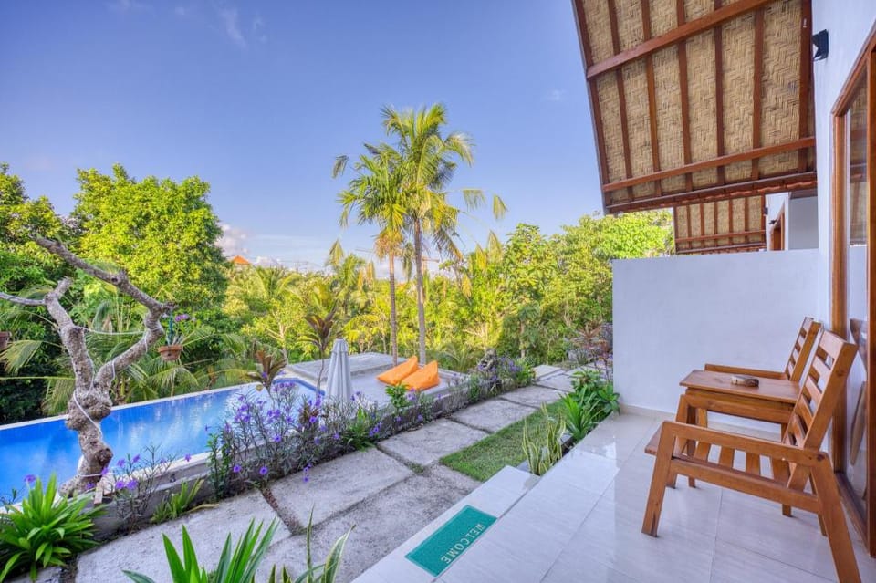 Kelingking Beach Villas Bed and Breakfast in Nusapenida