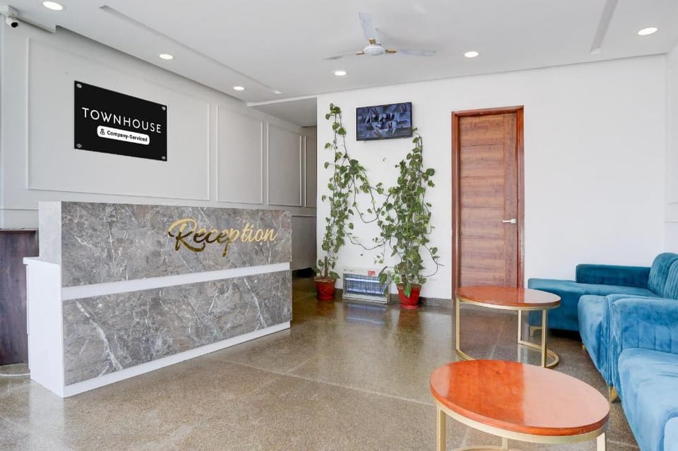 Townhouse Eden Garden Zirakpur Hotel in Punjab, India