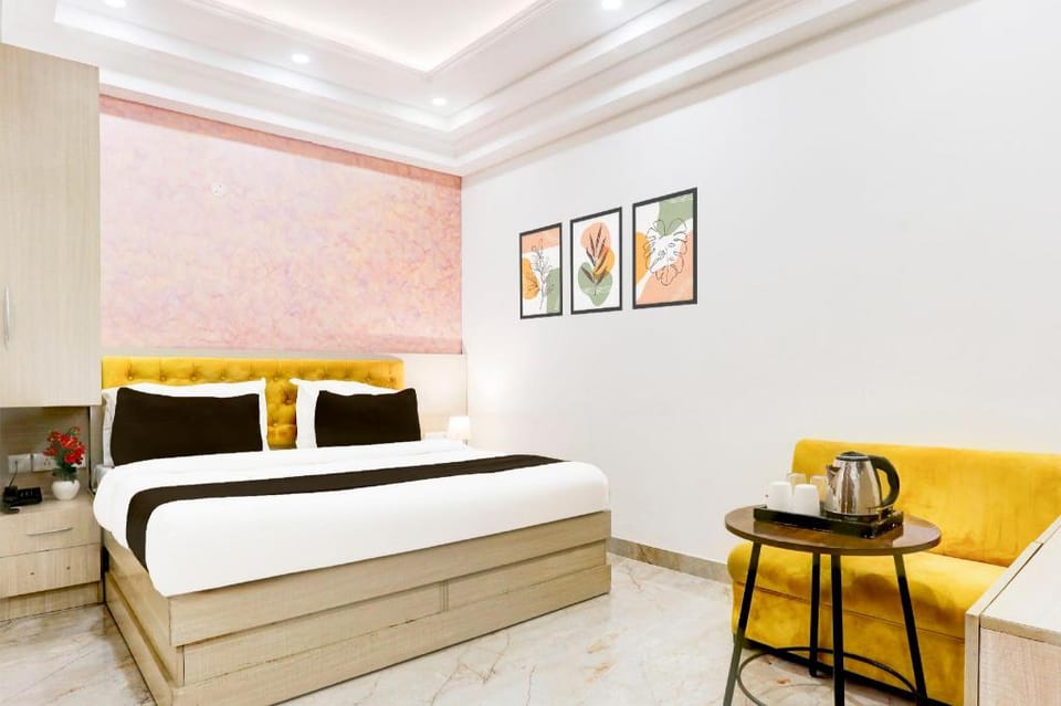 Townhouse Eden Garden Zirakpur Hotel in Punjab, India