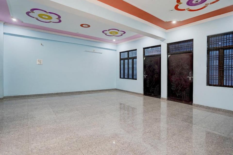 Hotel O by OYO Om Sai Garden Hotel in Uttar Pradesh