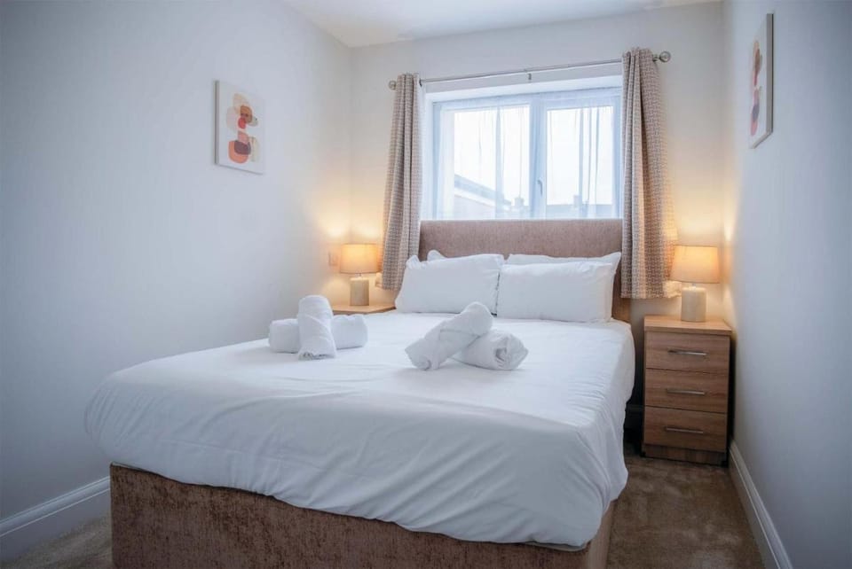 Fleet Street - 2 Bedroom Holiday Home - Swansea Vacation rental in Swansea