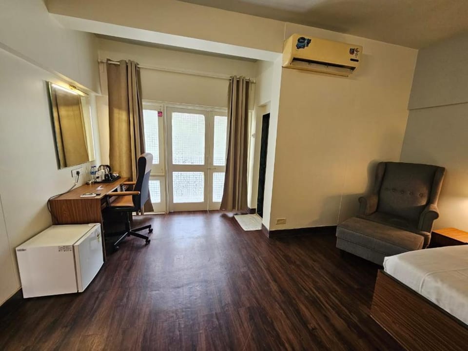 Pacific Lodge House Hotel in Islamabad