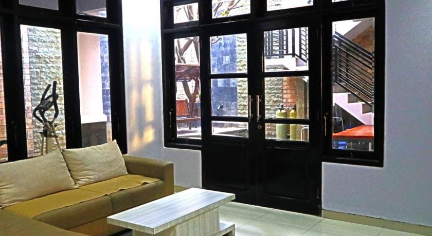 The Al's Syariah By ZIRI Hotel in Surabaya