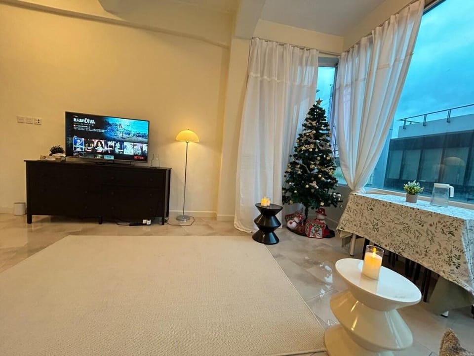 旺角豪華880呎3房2衛住10人空氣清新旺中帶靜 Apartment in Hong Kong
