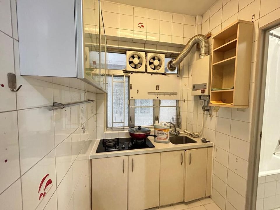 Mountain View 2 bedroom apartment in Tsim Sha Tsui Apartment in Hong Kong
