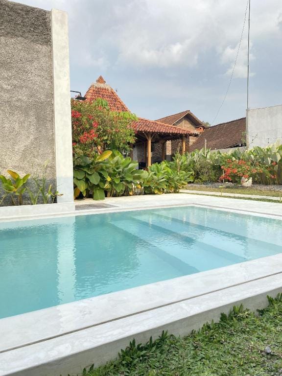 Pinnara borobudur Villa in Indonesia