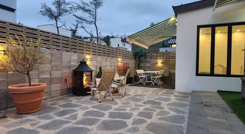 Gangneung Cheeze Bada Bed and Breakfast in South Korea