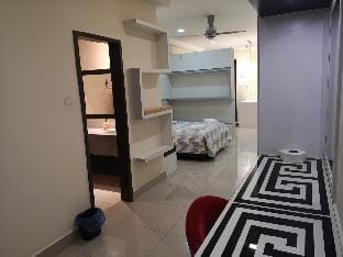 Studio at Shaftsbury residence Netflix & Parking  Apartment in Putrajaya