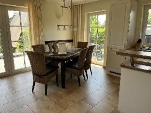 Villa Sorgenfrei Comfortable holiday residence Vacation rental in Zinnowitz