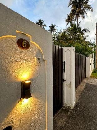 Lumina Villas : 3BR, A/C, 1Br N/AC Sunset Vibes Vacation rental in Southern Province