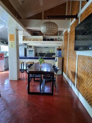 Deluxe Room w/ Shared Bathroom in Puerto Princesa Apartment in Puerto Princesa