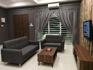 Kampar Contemporary Modern Concept 3 Story House Vacation rental in Perak