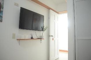 Budget Room in Hotel Luis  good for 4 pax Apartment in Calabarzon