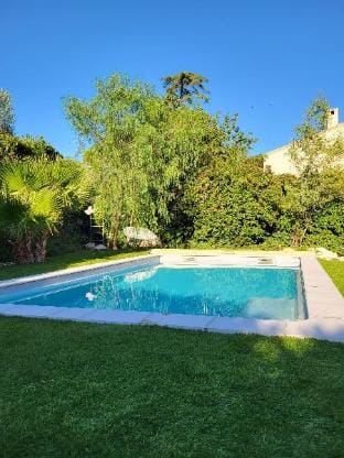 Logement independant dans villa avec piscine  Vacation rental in Castelnau-le-Lez