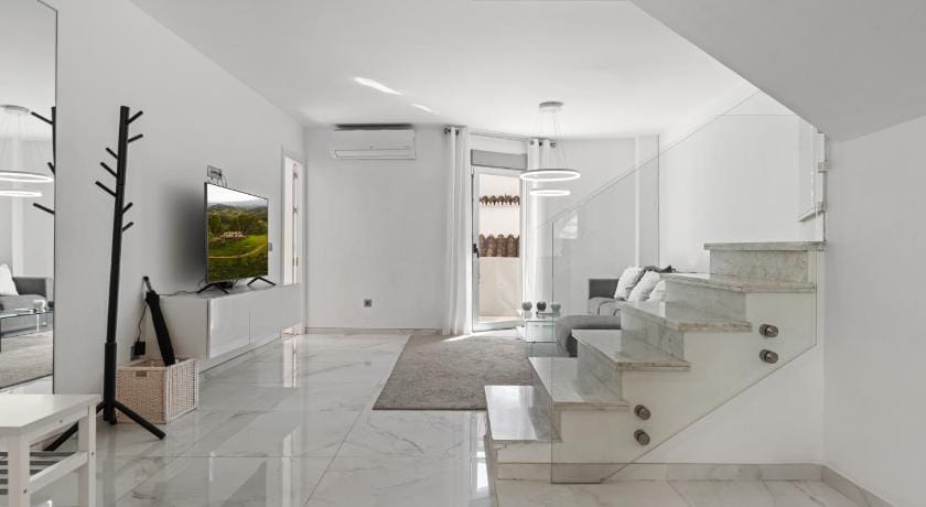 Elegant apartment by Fuengirola harbour by Costarentals - Ref 236 Apartment in Fuengirola