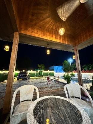 Country Red Farm w/ pool + 3 BR Villa in Uttar Pradesh
