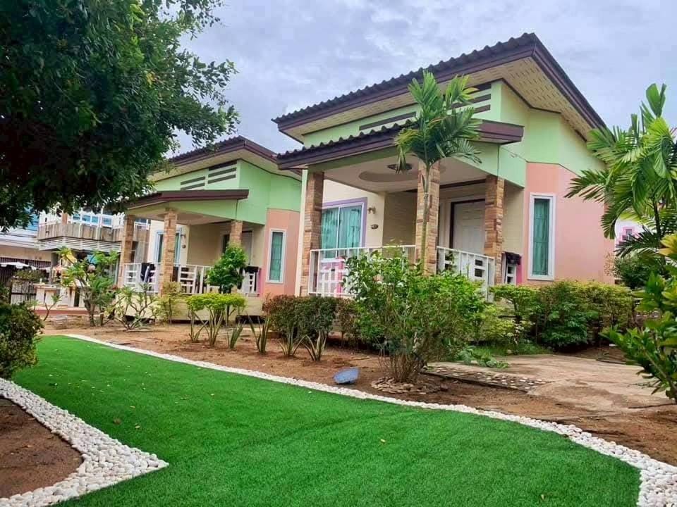 NADA Kohlarn Resort ณดา เกาะล้าน รีสอร์ท Hotel in Chon Buri Changwat