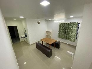 VR CITY HOMESTAY KOCHI Apartment in Kochi