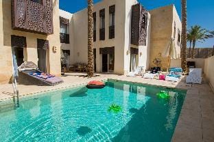 Nayah Stays, Quadro premium suite F1 Vacation rental in Hurghada