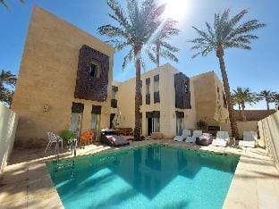 Nayah Stays, Quadro premium suite F1 Vacation rental in Hurghada