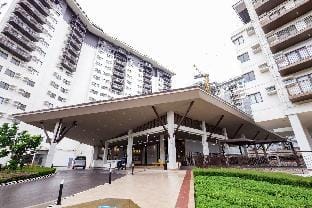 Minimalist 1BR Serin EastO935 3G35 23O NetflixWiFi Vacation rental in Tagaytay