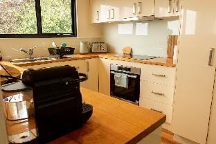 Hill House Hobart - Fantastic views close to city Vacation rental in Tasmania