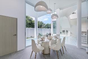 The Pool Space - Hideaway Villa Villa in Pattaya City
