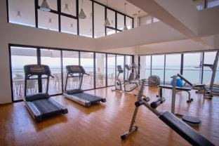 Sunrise Gurney Seaview Duplex 163 Apartment in George Town