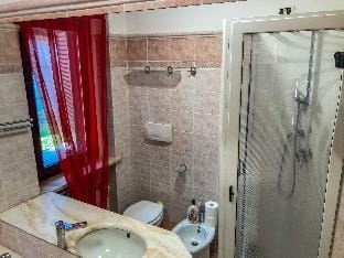 VILLA VASTO 5 PLACES+GARDEN [SEA RESERVE 5’ AWAY] Villa in Vasto