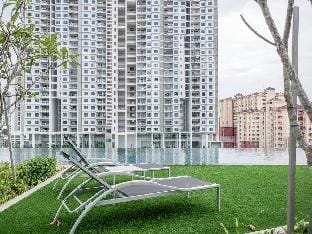 3Bedroom Seaview Urban Suite by UHM Vacation rental in George Town