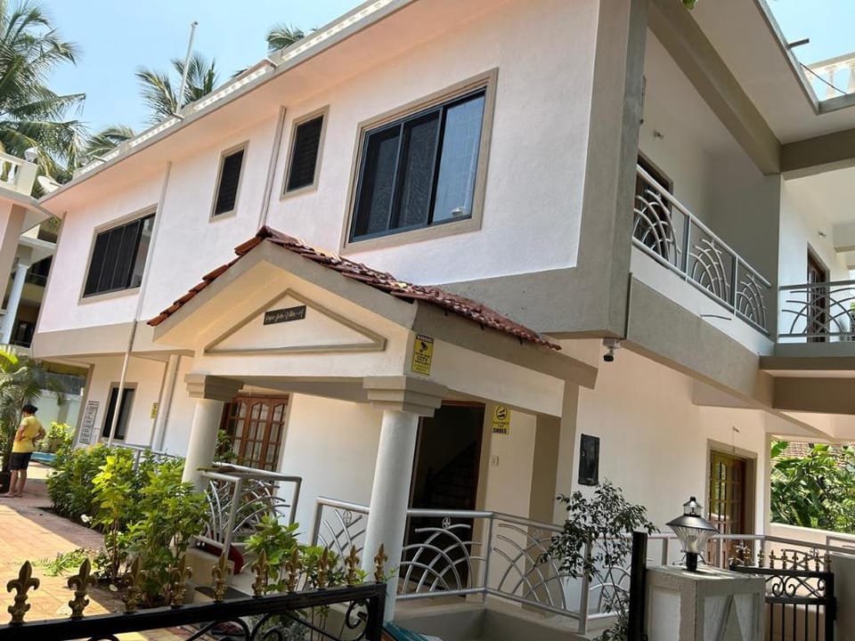 Papa John Villa c Hotel in Calangute
