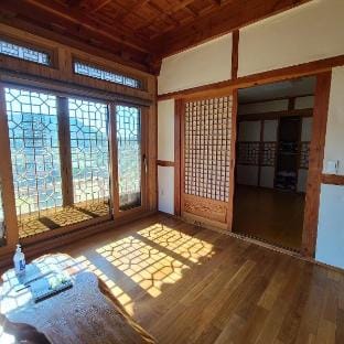 Hanokgwaeoullim/Traditional Hanok Accommodation Featured on TV/Memorable Trip/Family Trip Vacation rental in South Korea