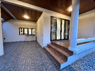 Naka Central Happy Home in Phuket city Vacation rental in Wichit