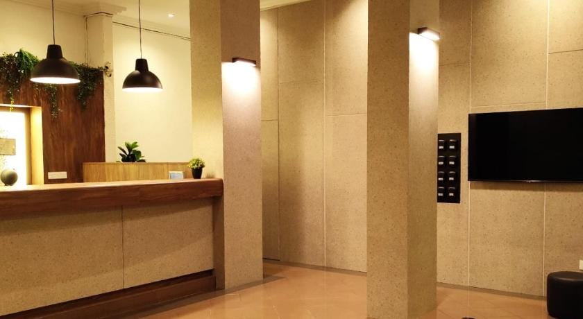 Aurora Court Service Apartment Apartment in George Town